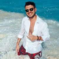 male sugar baby Gold Coast